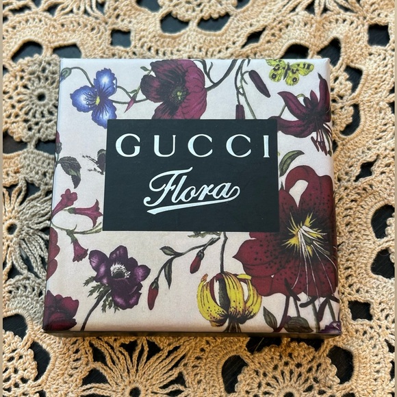 Gucci Accessories - Gucci Flora Mirror with Floral Motif